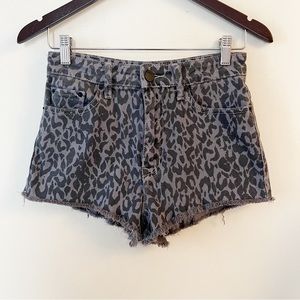 NEW Urban Outfitters BDG Leopard Print High Rise Cheeky Cut Off Jean Shorts 28